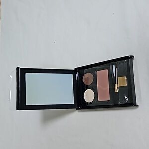 Elizabeth Arden Blush and Eyeshadow Combo